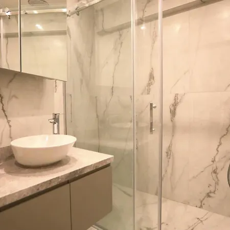 Excellent Flat Near Galataport In Cihangir اسطنبول